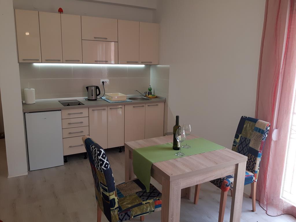 Apartments Grgurevic โกตอร์ ภายนอก รูปภาพ