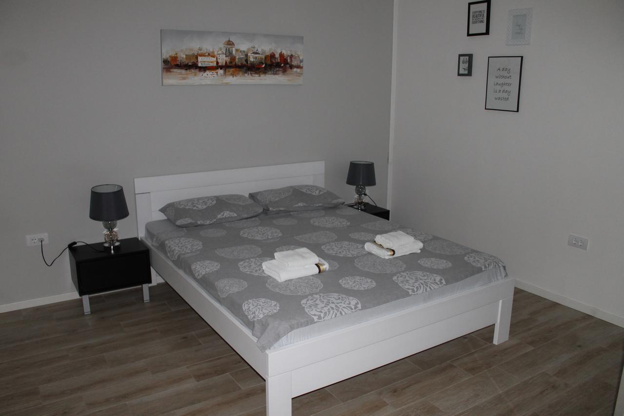 Apartments Grgurevic โกตอร์ ภายนอก รูปภาพ
