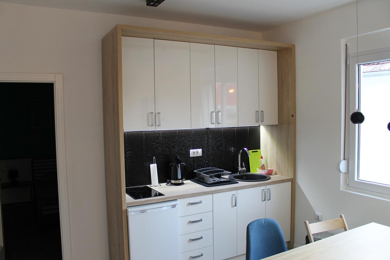 Apartments Grgurevic โกตอร์ ภายนอก รูปภาพ