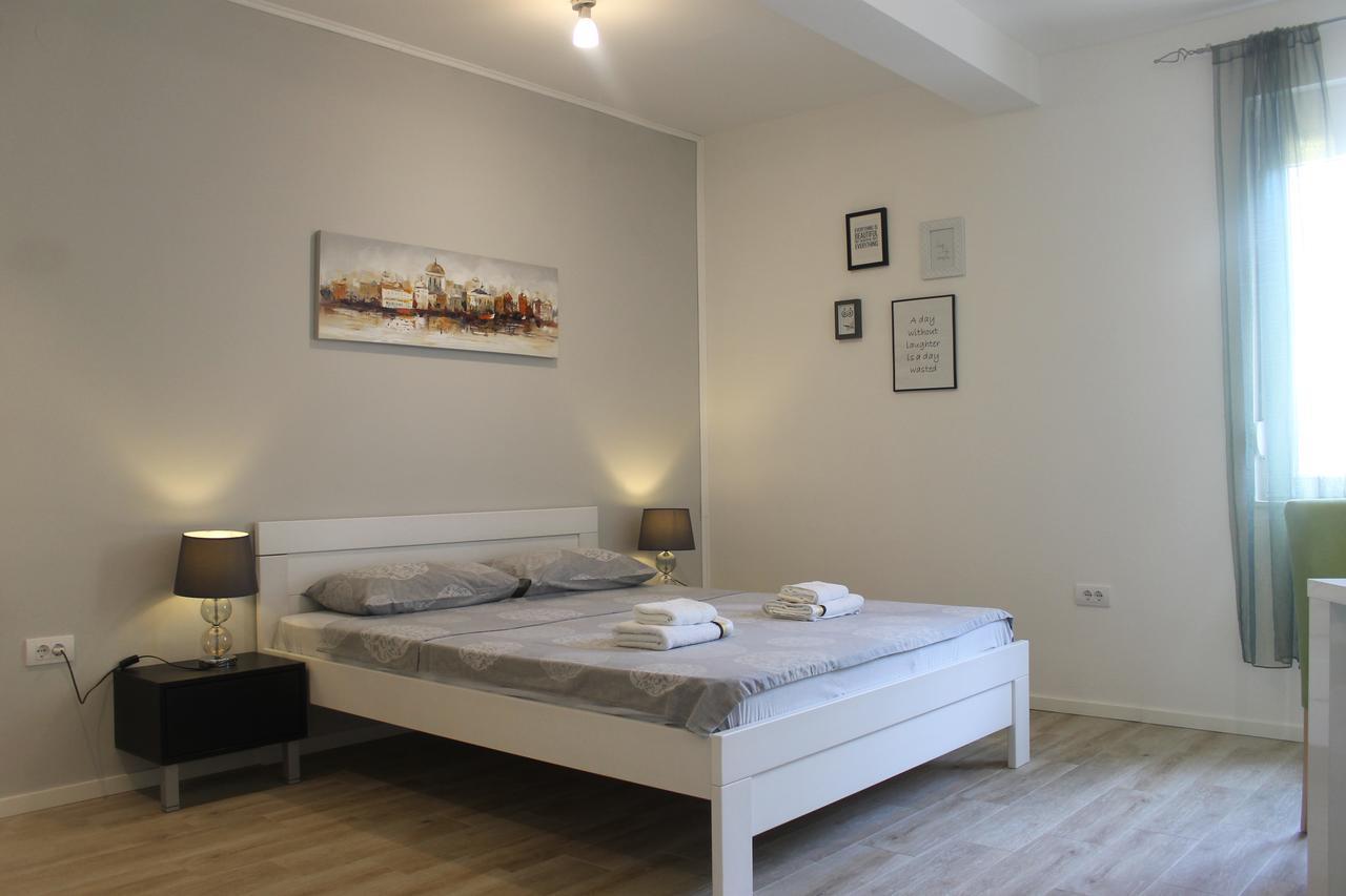 Apartments Grgurevic โกตอร์ ภายนอก รูปภาพ